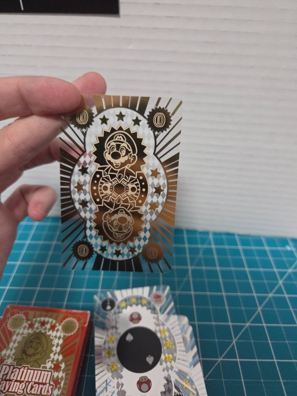 Platinum Playing Cards Official Club Nintendo Collection Mario Bros 2012 - Picture 3 of 3